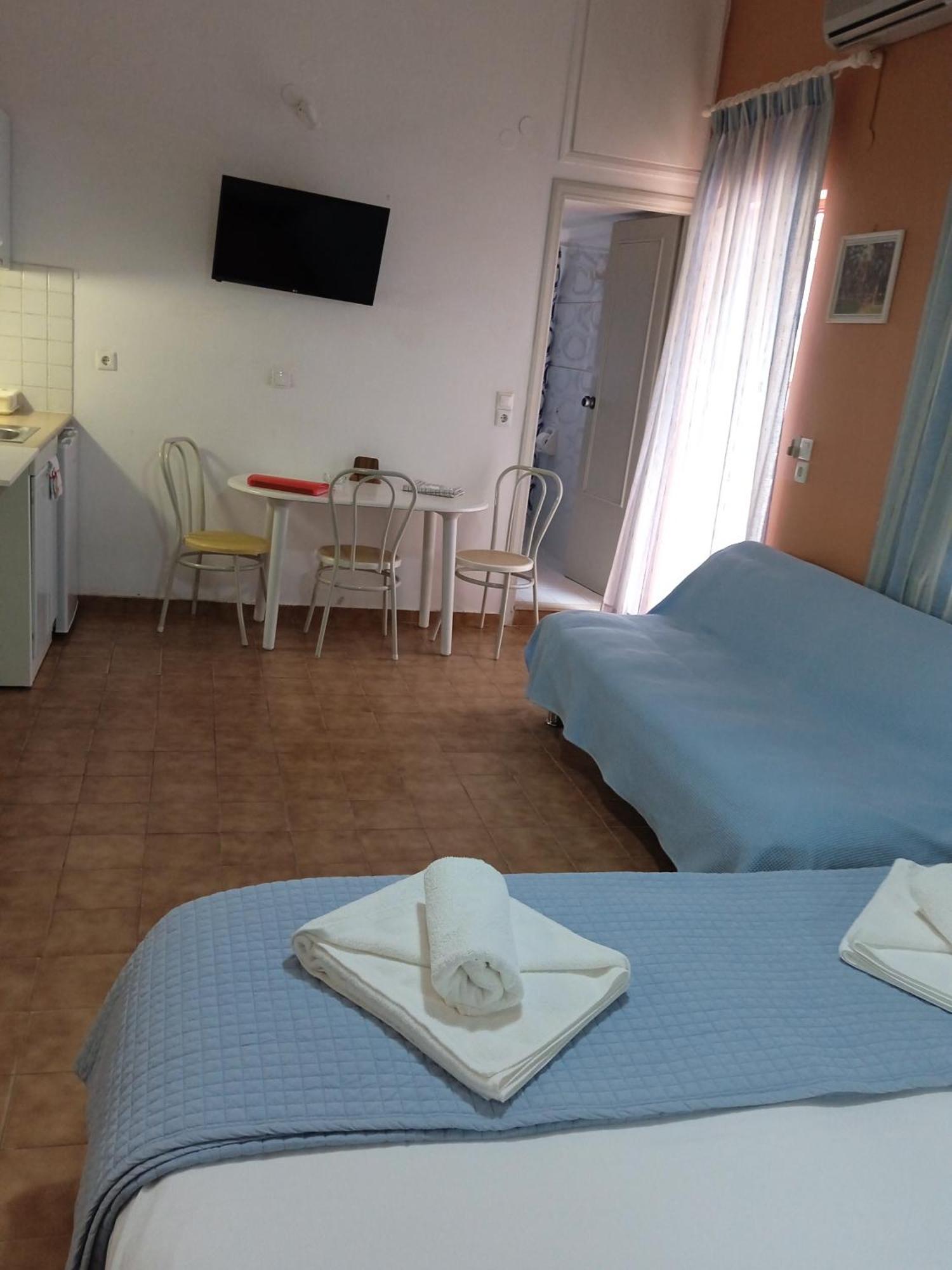 Ilona Apartments Chania Kato Daratso Ruang foto