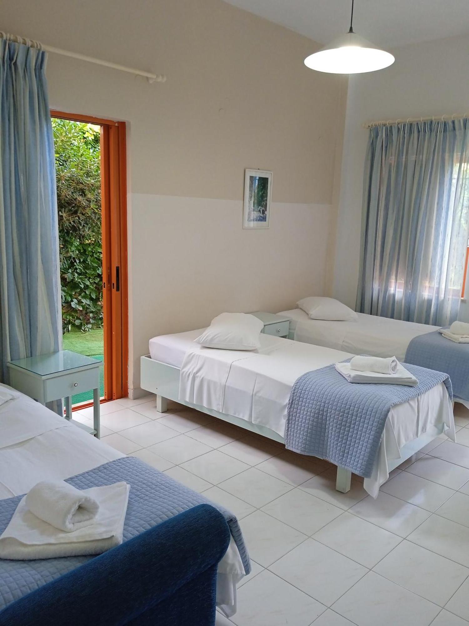 Ilona Apartments Chania Kato Daratso Ruang foto