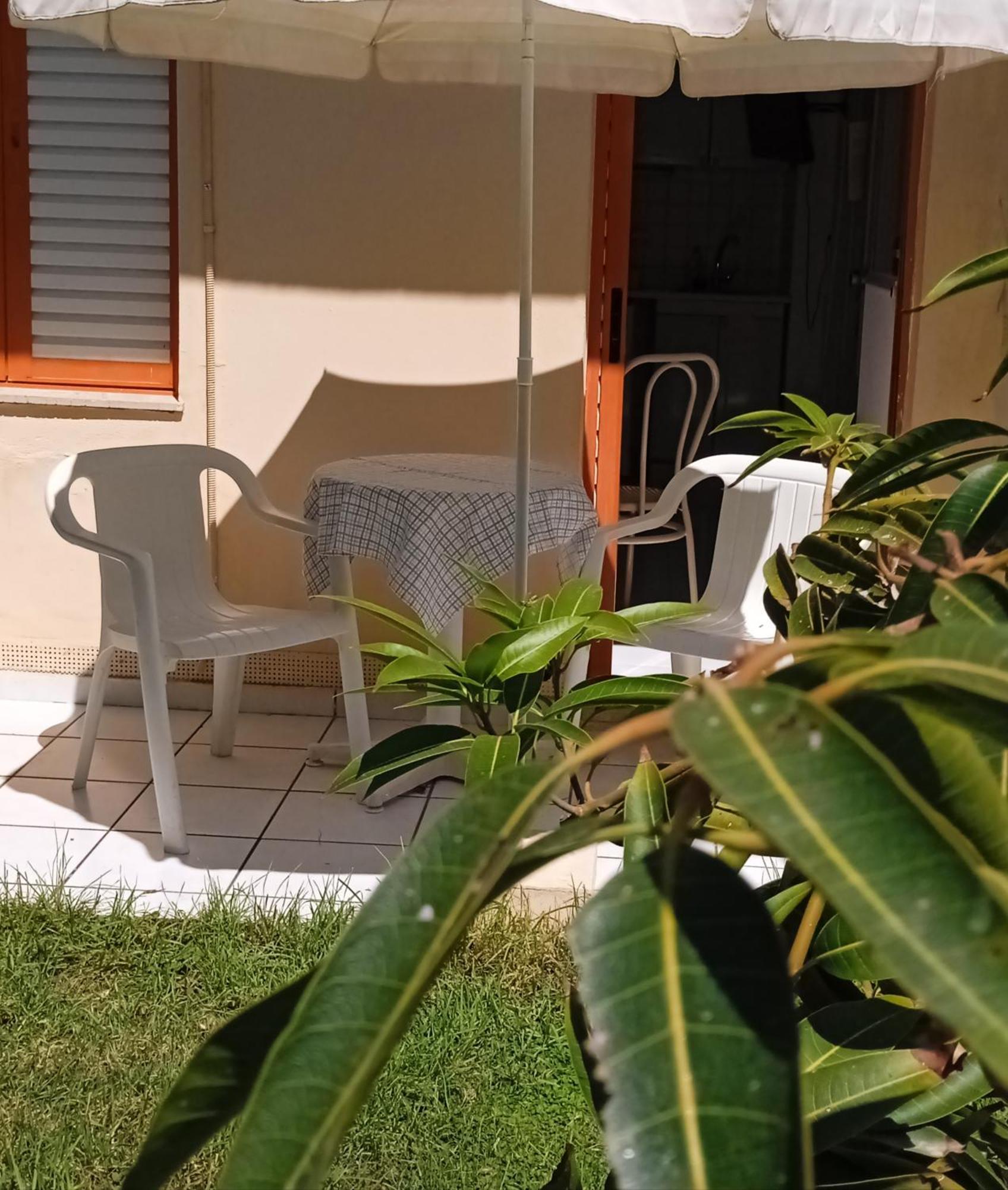 Ilona Apartments Chania Kato Daratso Ruang foto